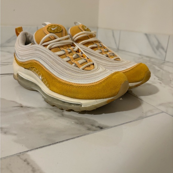 Nike Air Max 97 in Yellow Ochre & White - Picture 3 of 4